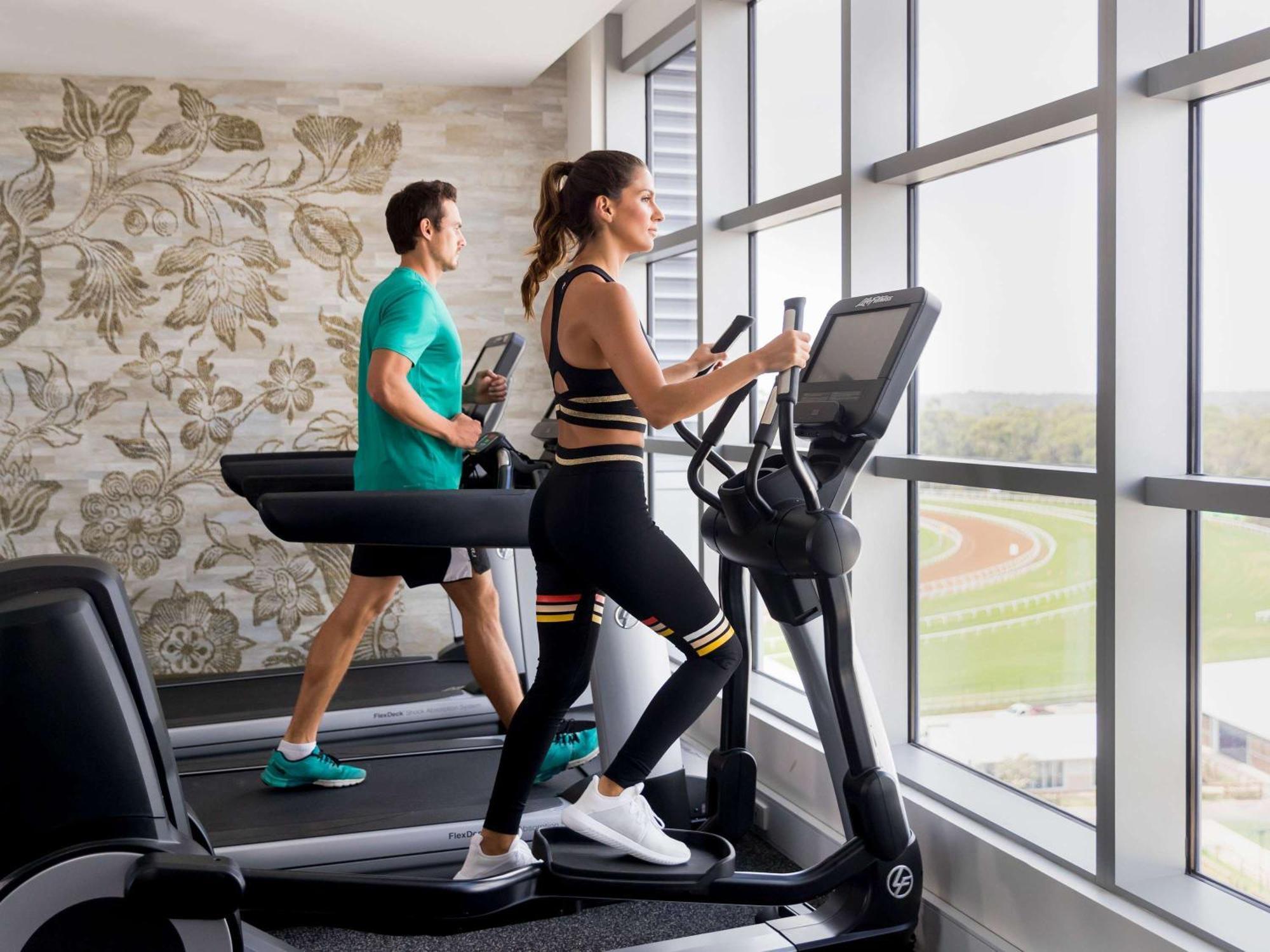 The William Inglis Mgallery Уорик-Фарм Экстерьер фото Elliptical cross trainer