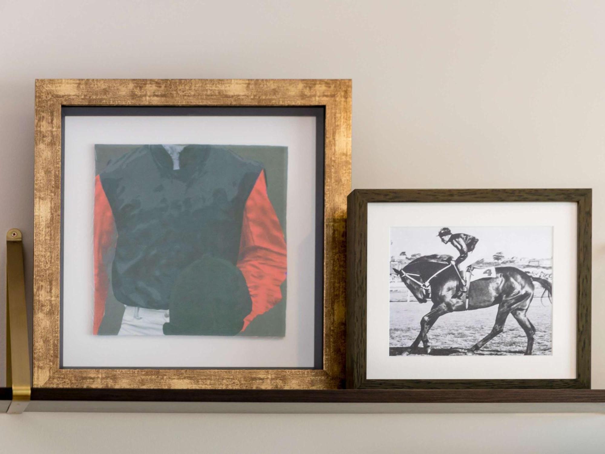 The William Inglis Mgallery Уорик-Фарм Экстерьер фото Framed photographs
